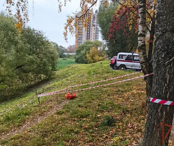 В Санкт-Петербурге росгвардейцы обследовали снаряды времен войны