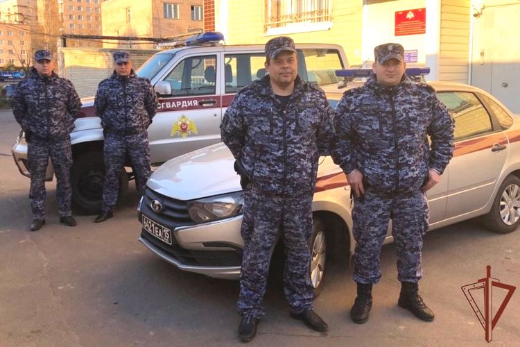 В Ленинградской области сотрудники Росгвардии разыскали двух пропавших детей