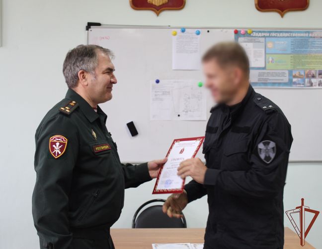 В Северо-Западном округе Росгвардии отметили  День специальных отрядов быстрого реагирования