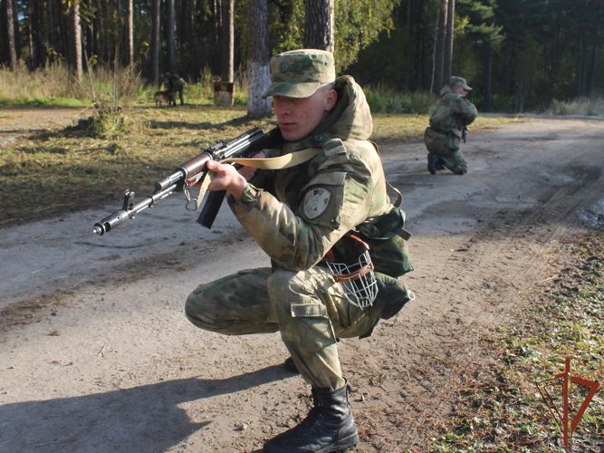 В северском соединении Росгвардии прошло первенство на лучшую тревожную группу
