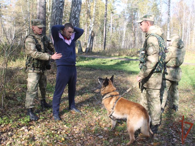В северском соединении Росгвардии прошло первенство на лучшую тревожную группу