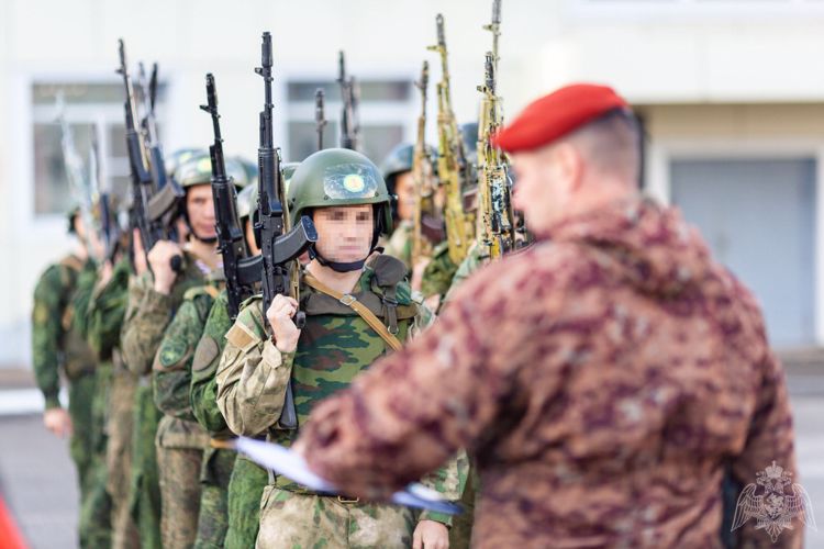 Испытания на право ношения крапового берета проведены в Восточном округе Росгвардии (фото)