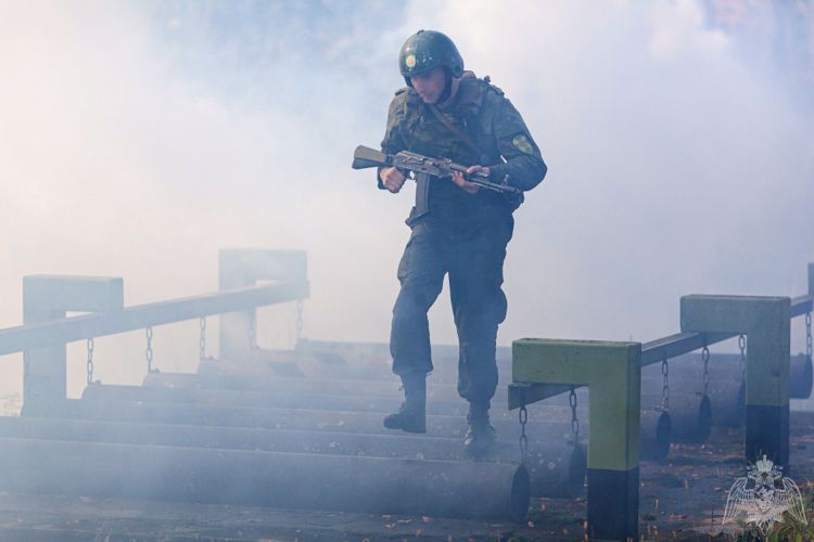 Испытания на право ношения крапового берета проведены в Восточном округе Росгвардии (фото)