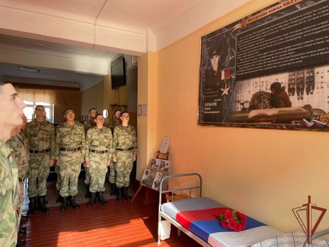В ОДОН Росгвардии вспомнили погибших в трагических событиях 1993 года в Москве 