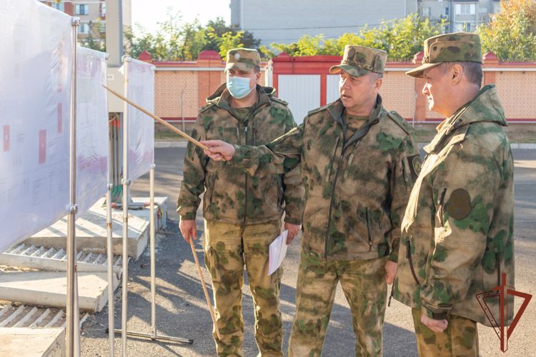 Заместитель директора Росгвардии генерал-полковник Алексей Беззубиков совершил рабочую поездку в Краснодарский край
