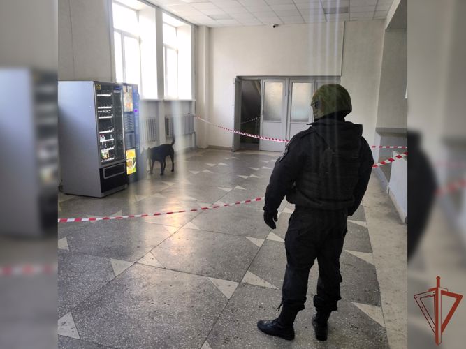 Спецназ Росгвардии принял участие в учении оперативного штаба в Курганской области