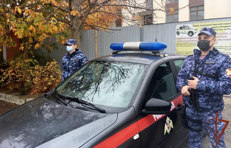 Наряд вневедомственной охраны Росгвардии в Феодосии задержал нетрезвого водителя