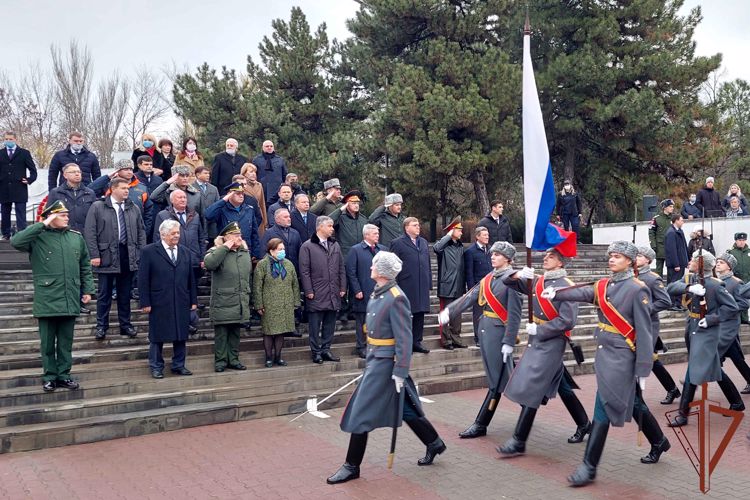 Представители Росгвардии почтили память освободителей Ростова-на-Дону