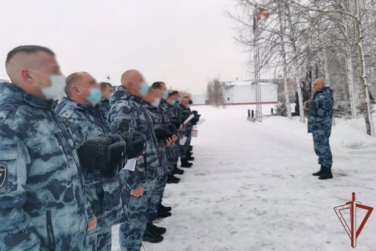 Сотрудники нижневартовского ОМОН Росгвардии встретили 28-ю годовщину создания спецподразделения