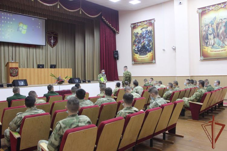 На Урале стартовала всероссийская ведомственная акция «В память о службе в Росгвардии»