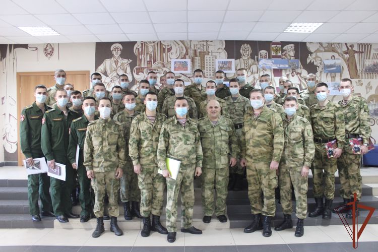 На Урале стартовала всероссийская ведомственная акция «В память о службе в Росгвардии»