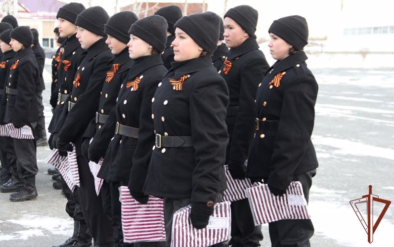 В день рождения генерала Комаровского 70 тюменских школьников посвятили в кадеты Росгвардии (видео)