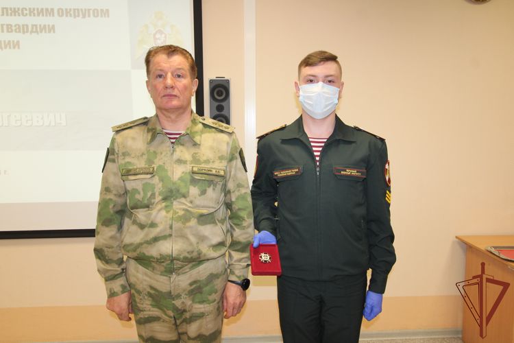 Командующий Приволжским округом Росгвардии провёл лекцию для курсантов ведомственного вуза в Перми 