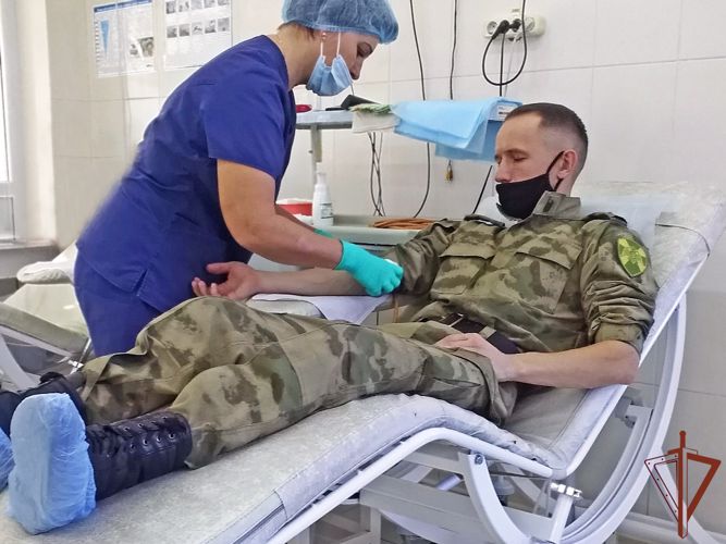 Банк донорской крови в Хакасии пополнен в рамках акции Росгвардии «От сердца к сердцу»