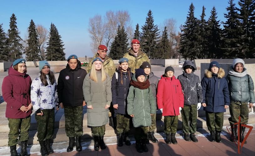 В День военного разведчика росгвардейцы в Иркутской области почтили память павших сослуживцев