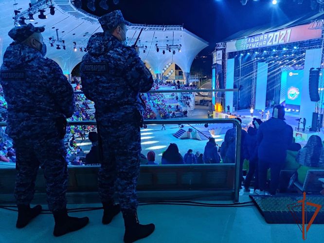 Росгвардия обеспечила безопасность всероссийского конкурса школьников в «Артеке» 