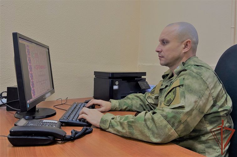 В Северо-Западном округе росгвардейцы поддержали «Большой этнографический диктант»