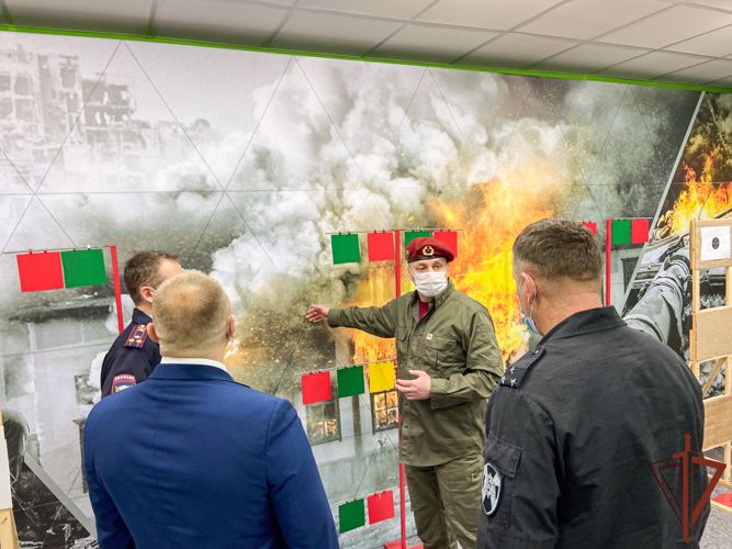 Росгвардейцы приняли участие в открытии тира спортивно-патриотического центра «Витязь» в Череповце