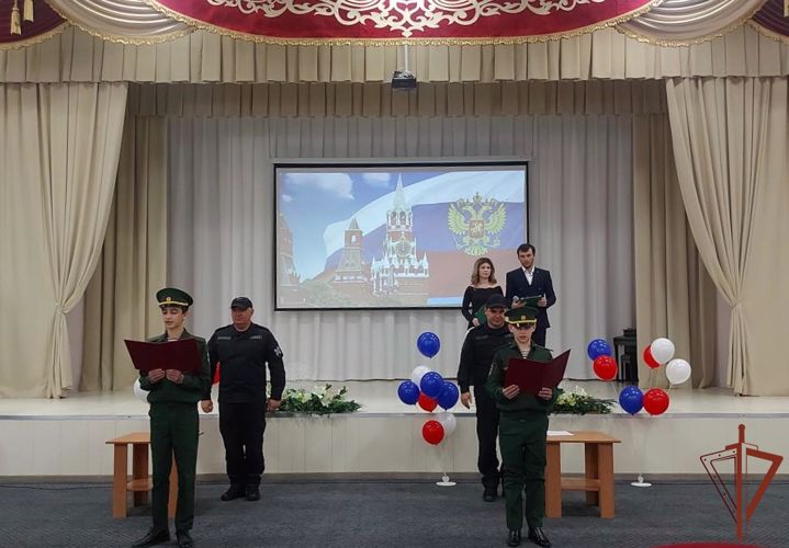 Ученики класса Росгвардии в Кабардино-Балкарии принесли кадетскую клятву