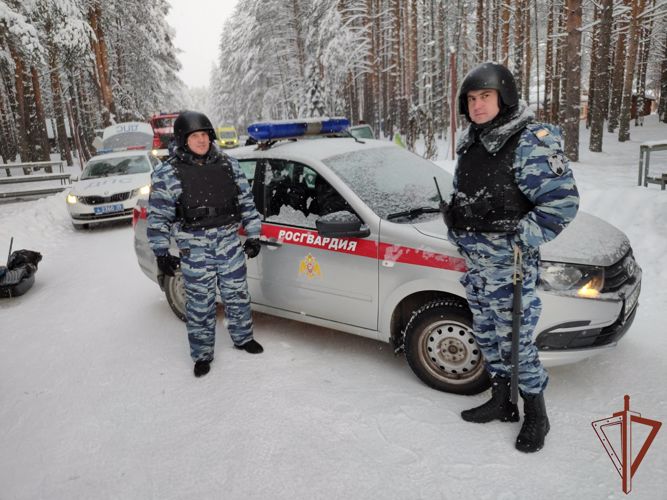 Сотрудники Росгвардии приняли участие в межведомственной тренировке в вотчине Деда Мороза