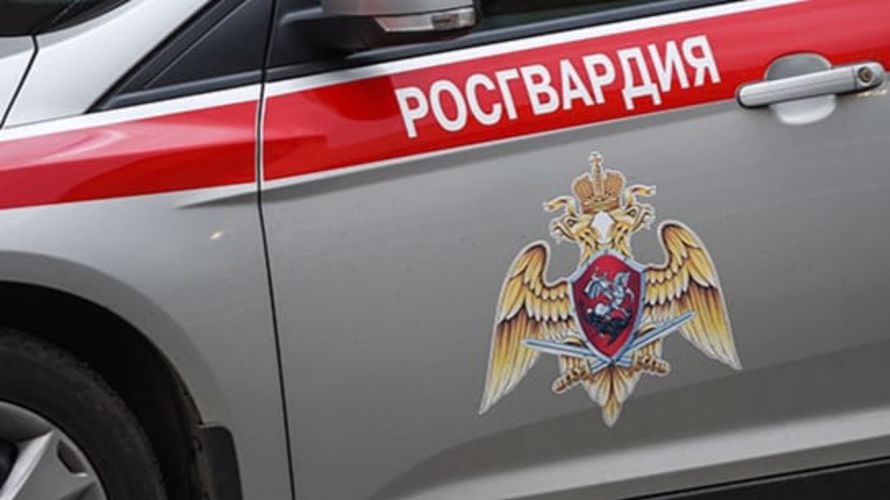Патруль Росгвардии задержал разыскиваемого рецидивиста за угрозу убийством жителю Няндомы