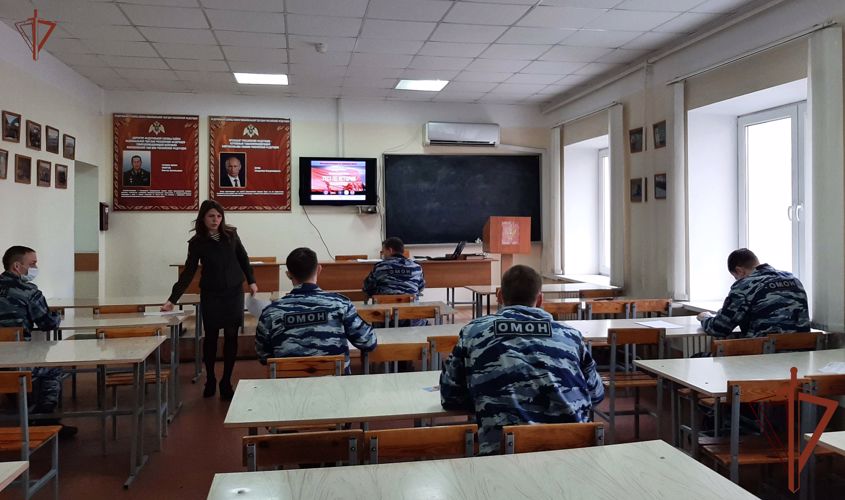 В День неизвестного солдата росгвардейцы приняли участие в памятных мероприятиях в регионах ЦФО