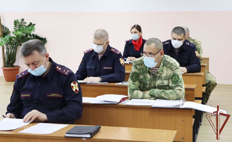 Вопросы регулирования оборота оружия обсудили в якутском управлении Росгвардии