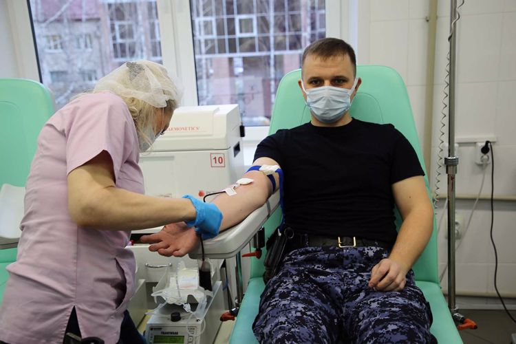 Около 70 росгвардейцев пополнили запасы донорской крови медучреждений Мордовии
