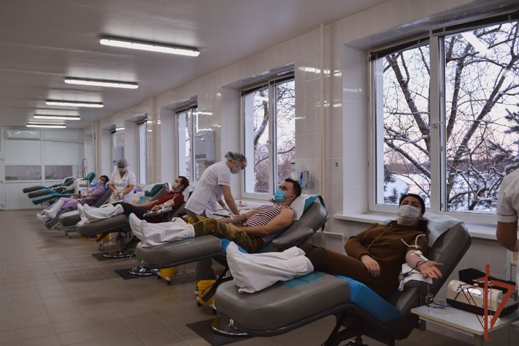 Донорская акция Росгвардии состоялась в Новгороде