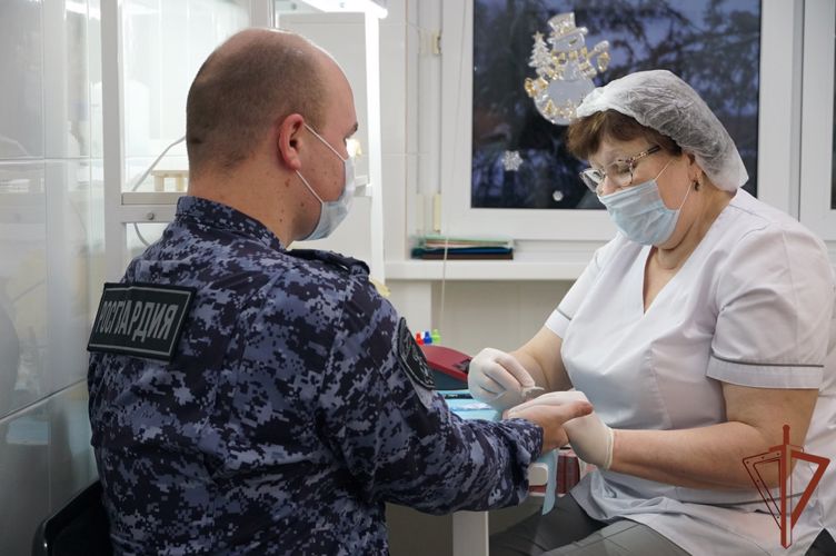 Новгородские росгвардейцы приняли участие в ведомственной акции   «От сердца к сердцу»