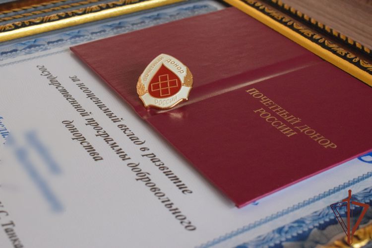 Сотрудники дагестанского ОМОН Росгвардии удостоены званий почетных доноров России