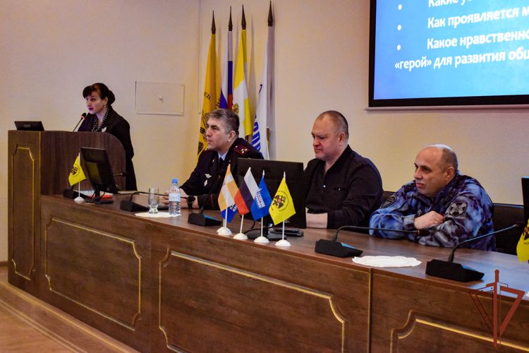 В Северо-Кавказском округе Росгвардии проходят мероприятия в ознаменование Дня героев Отечества