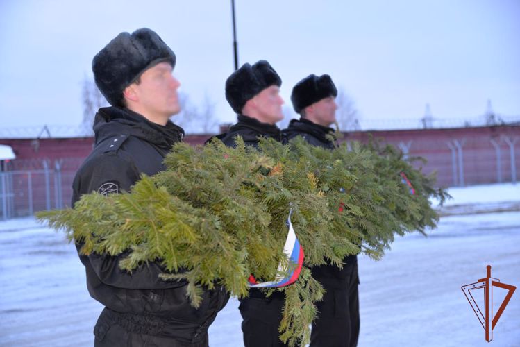 Екатеринбургский ОМОН «Малахит» Росгвардии отметил 33-летие