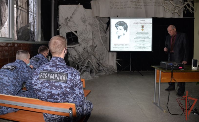 День героев Отечества отметили в Уральском округе Росгвардии (видео)