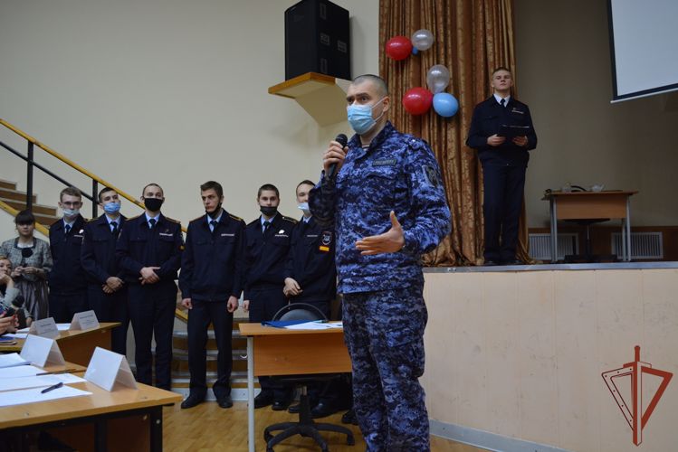 Столичные росгвардейцы приняли участие в правовой викторине