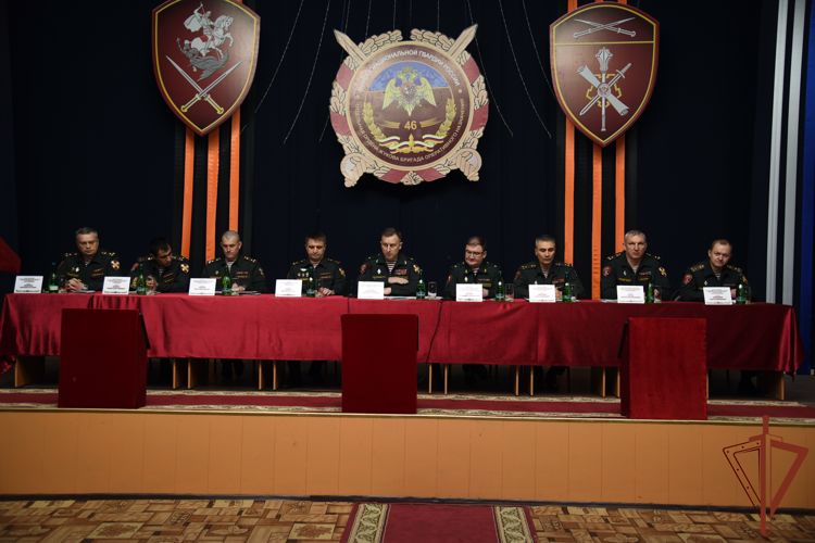 В грозненском соединении Росгвардии подведены итоги служебно-боевой деятельности за 2021 год