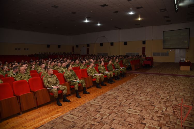 В грозненском соединении Росгвардии подведены итоги служебно-боевой деятельности за 2021 год