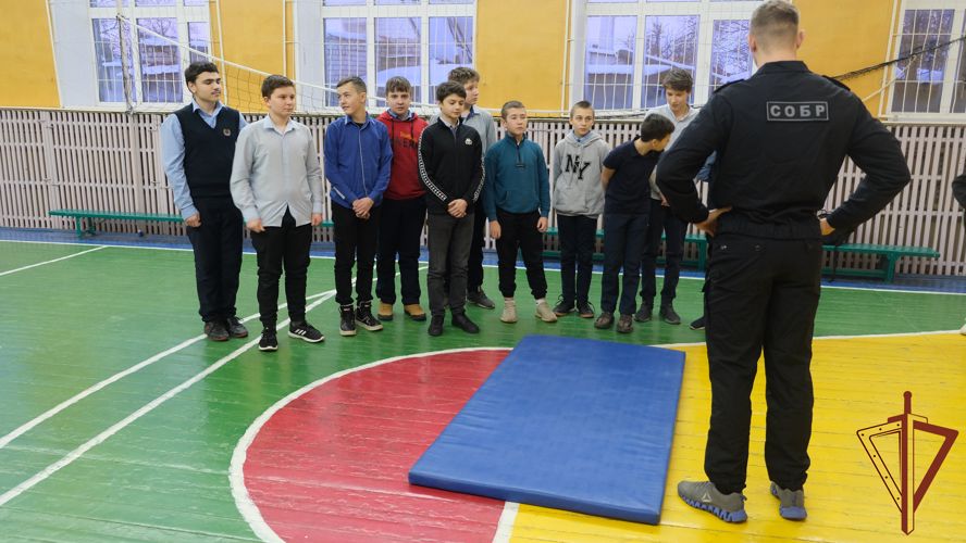 Акция «Дед Мороз специального назначения» проходит в Орле 