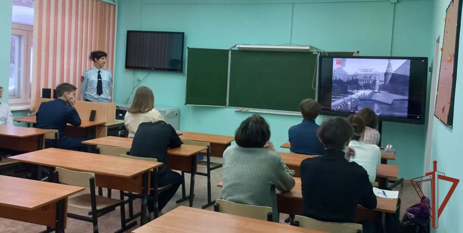 В День Неизвестного солдата росгвардейцы Уральского округа участвуют в памятных мероприятиях 