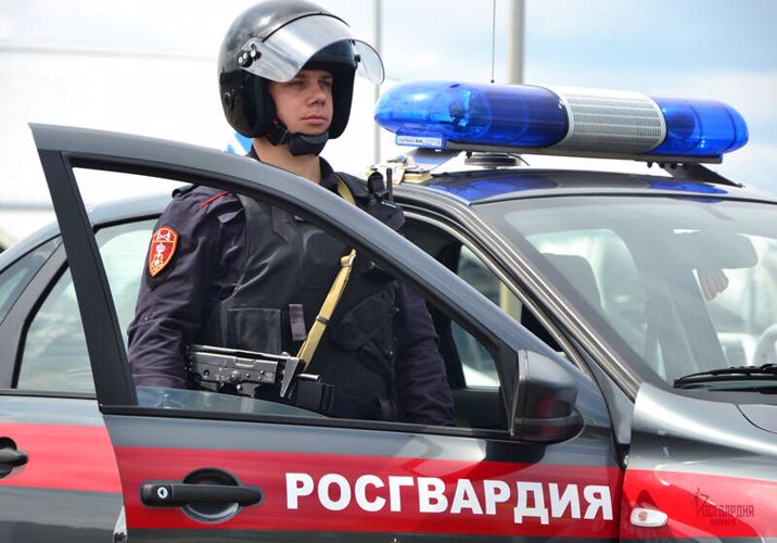 Разыскиваемый по подозрению в краже игрового терминала задержан росгвардейцами в Архангельске
