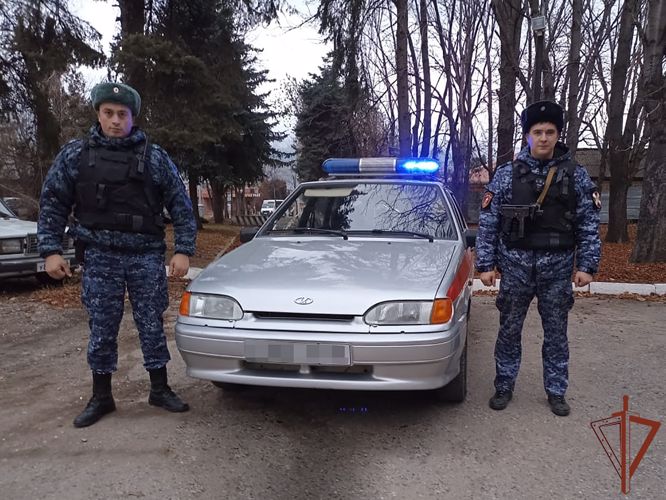 Потерявшегося ребенка из соседнего региона нашли росгвардейцы в Кисловодске 