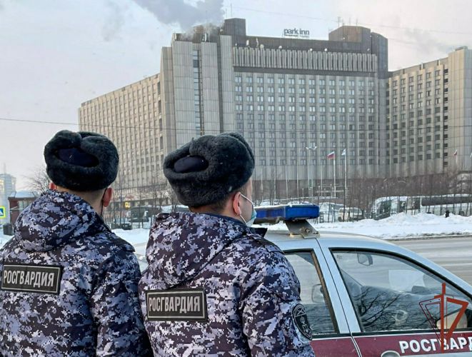 В Петербурге росгвардейцы разыскали школьника, который не вернулся домой после школы