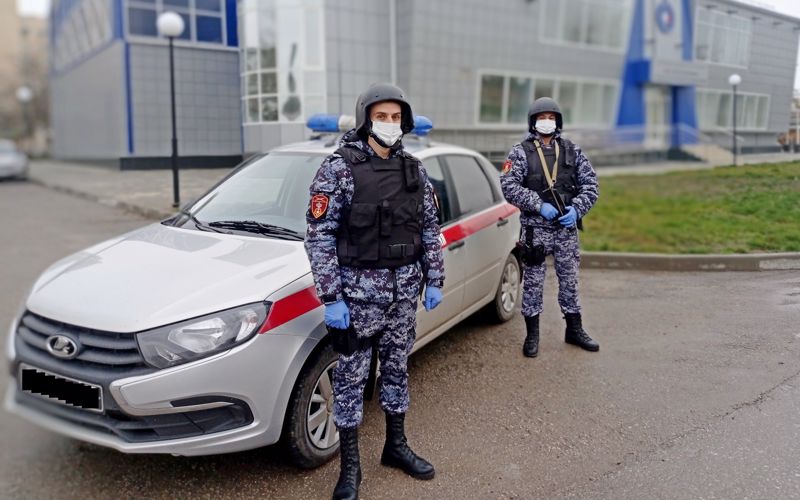 Росгвардейцы задержали в Евпатории мужчину, подозреваемого в совершении кражи