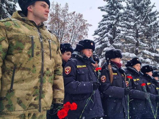 Росгвардейцы приняли участие в церемонии передачи останков красноармейца его родственникам в Кузбассе