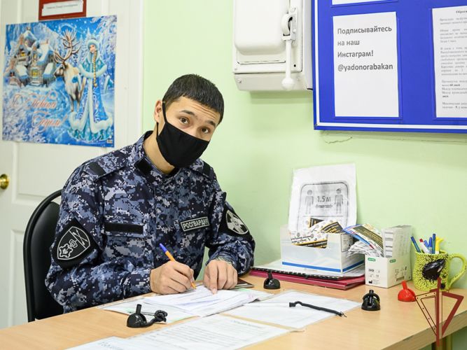 Росгвардия поддержала новогоднюю донорскую акцию в Абакане
