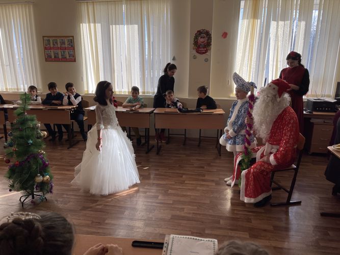 Акция «Дед Мороз специального назначения» прошла в учебных заведениях Росгвардии в Ингушетии