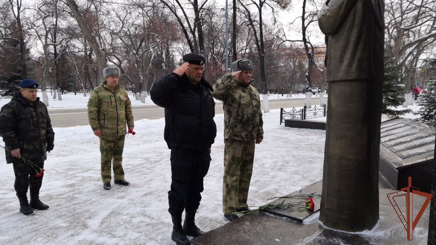 День героев Отечества отметили в Уральском округе Росгвардии (видео)