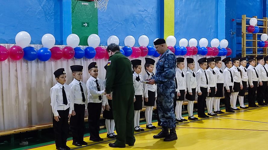 Ученики подшефного Росгвардии класса в Воркуте принесли кадетскую клятву