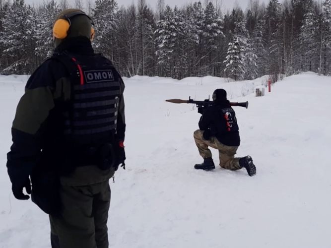 В архангельском ОМОН Росгвардии состоялись сборы гранатомётчиков (видео)