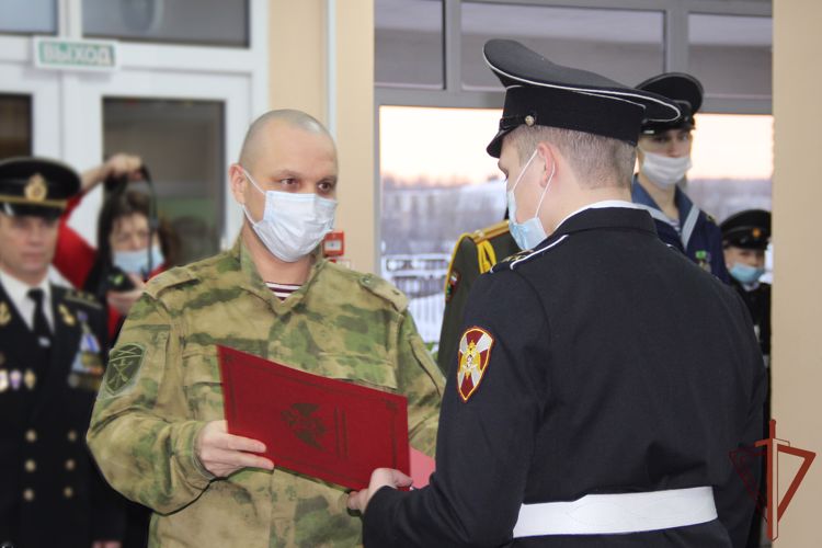 Росгвардия поздравила с годовщиной образования кадетский корпус имени Александра Невского
